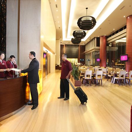 Swiss-Belinn Ska Pekanbaru Buitenkant foto
