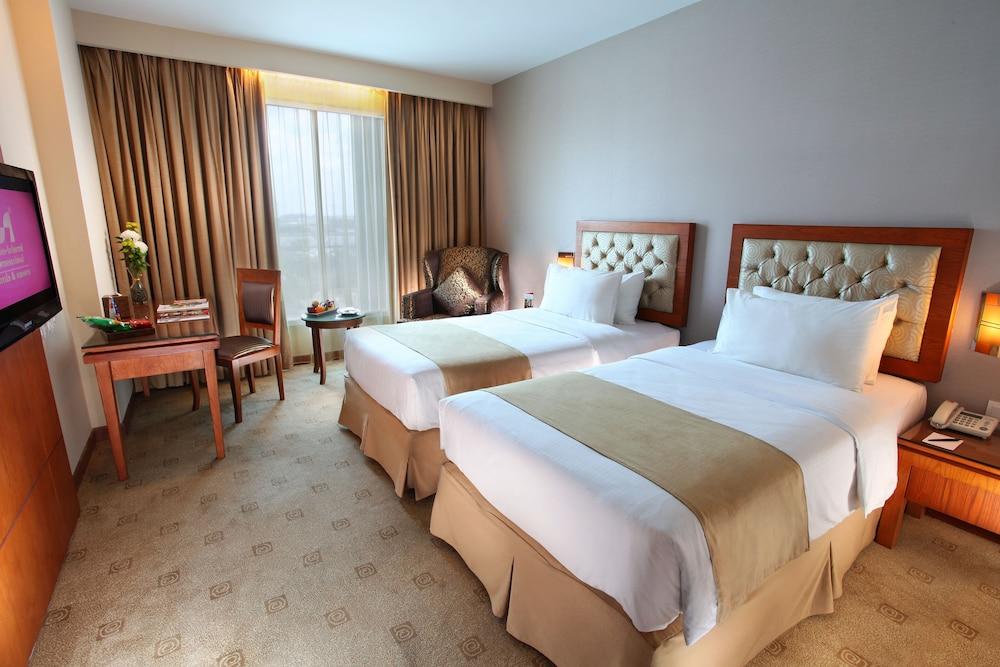 Swiss-Belinn Ska Pekanbaru Buitenkant foto