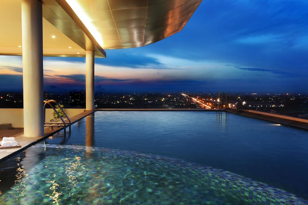 Swiss-Belinn Ska Pekanbaru Buitenkant foto